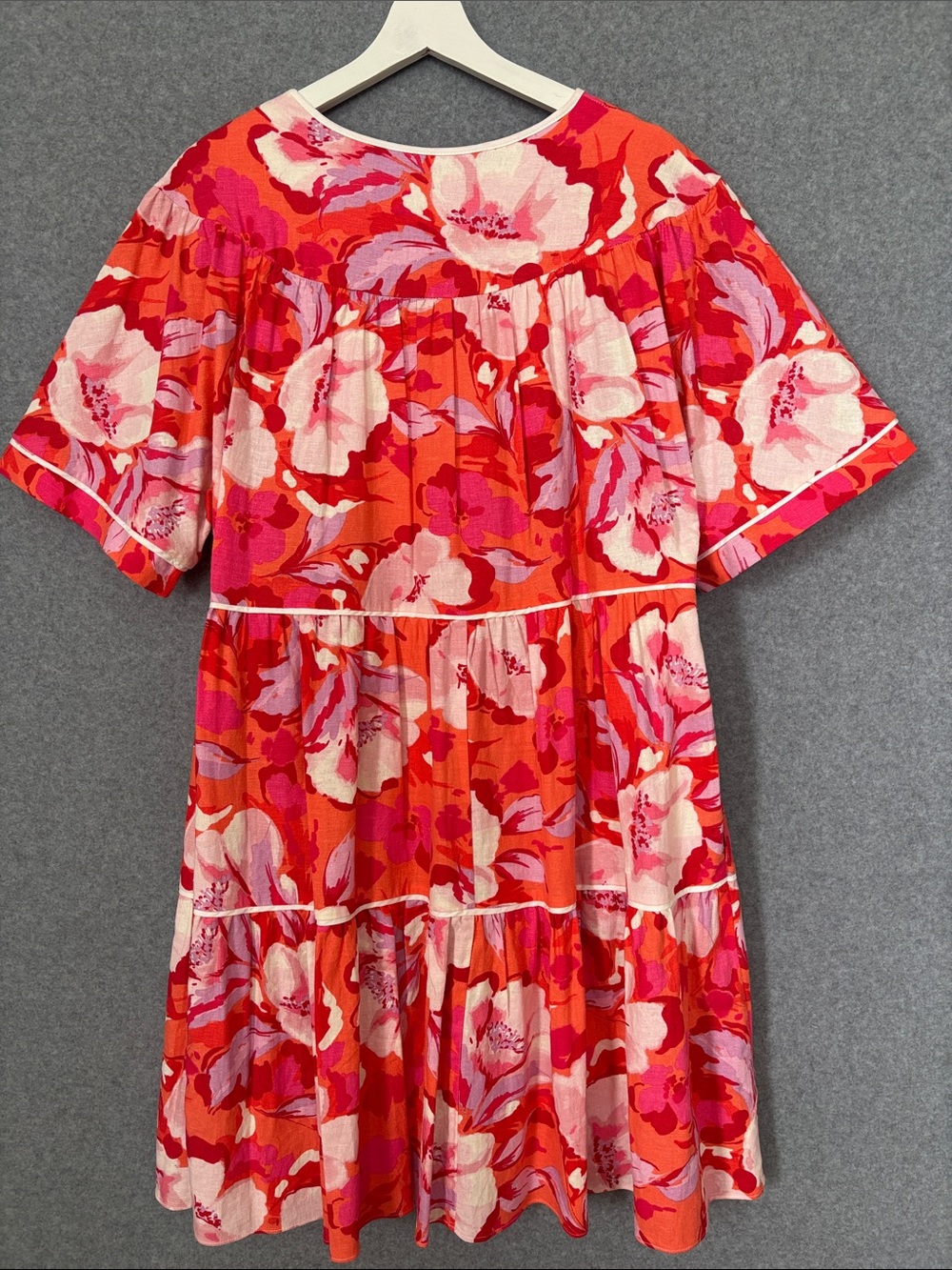 Vince Camuto Red and Pink Floral Tiered Mini Dress 14 - Picture 2 of 9